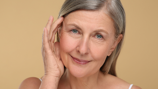 Femme avec peau mature