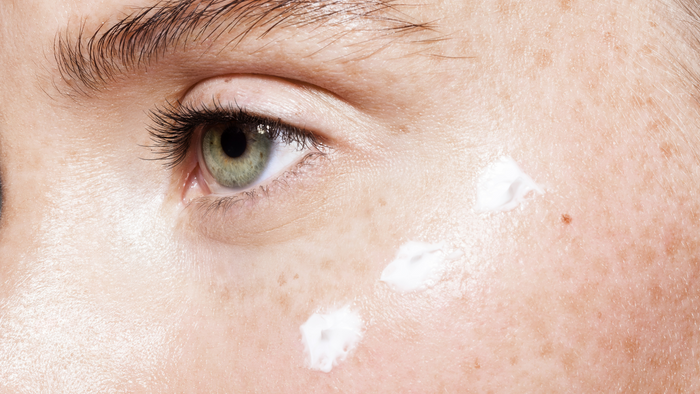 Eye contour: why does this area age faster than the rest of the face?