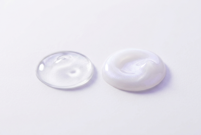 Niacinamide + acide hyaluronique : le duo du regard