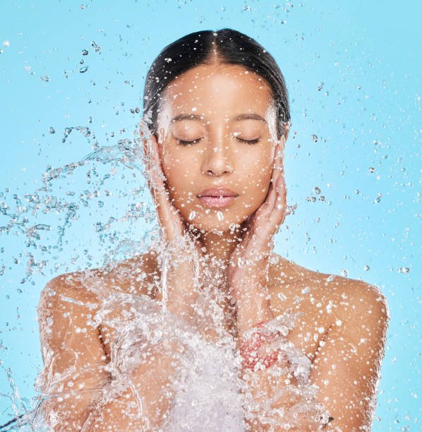 Comment incorporer l'acide hyaluronique dans sa routine pour une peau éclatante