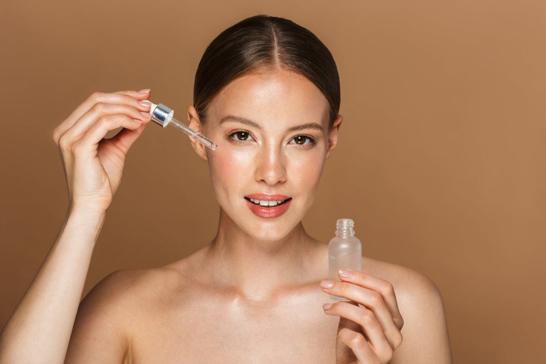 Acide hyaluronique et pénétration cutanée : crème, sérum, injection ou patch — où va l'actif