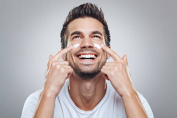 Skincare Pour Hommes : Les étapes simples pour une peau rayonnante